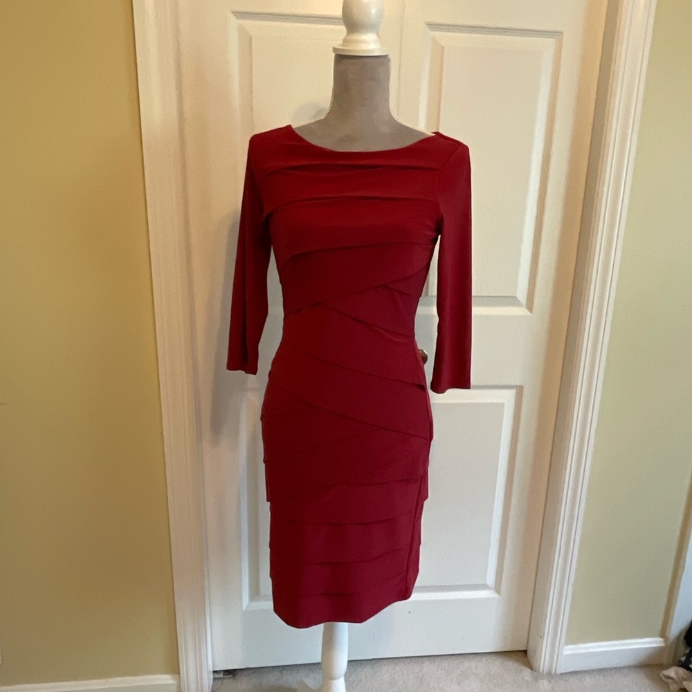 White House Black Market Instantly Slimming Red Women's Dress